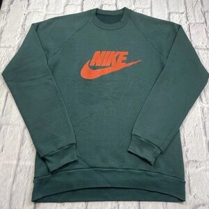 Vintage Nike Sweatshirt Green Sweater Swoosh Spellout Made in USA 80s Men’s Sz M